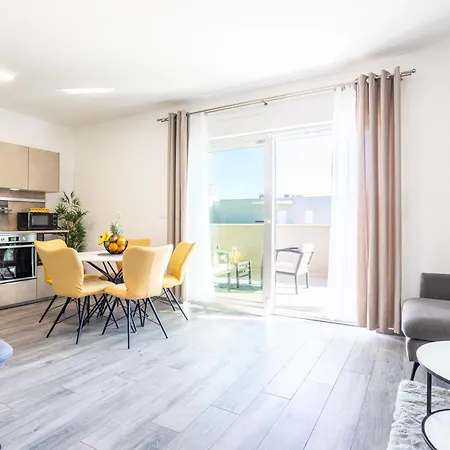 Daire Luxury Penthouse Papic With Jacuzzi & The View Split