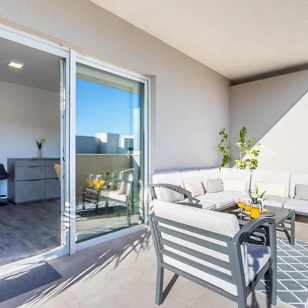 Daire Luxury Penthouse Papic With Jacuzzi & The View