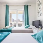 Luxury Penthouse Papic With Jacuzzi & The View Apartman *
